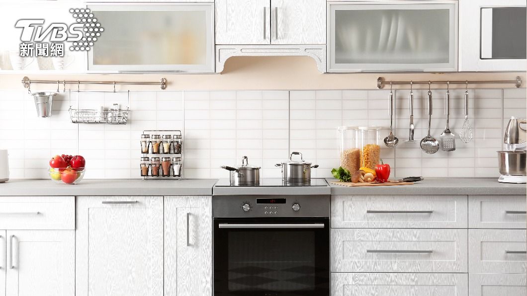專業整理師傳授5個超簡單廚房收納術。（示意圖／shutterstock達志影像）