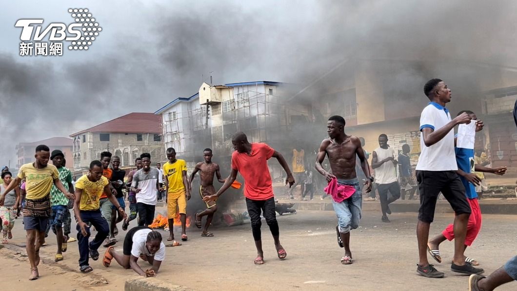 西非國家獅子山共和國（Republic of Sierra Leone），因通膨飆升爆發示威浪潮。（圖／達志影像路透社）
