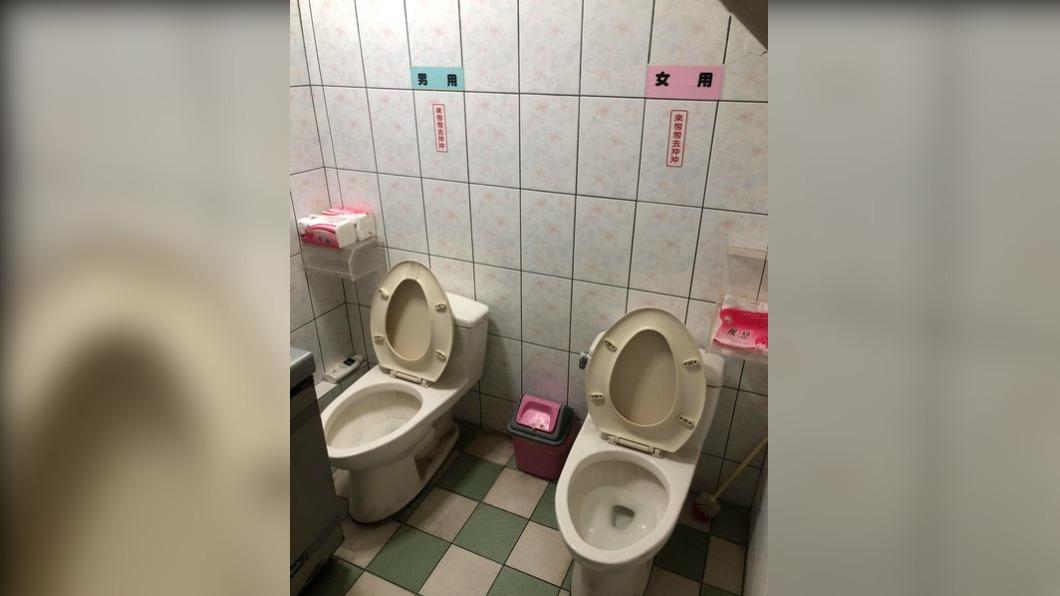 有網友分享奇葩廁所設計。（圖／翻攝自PTT）