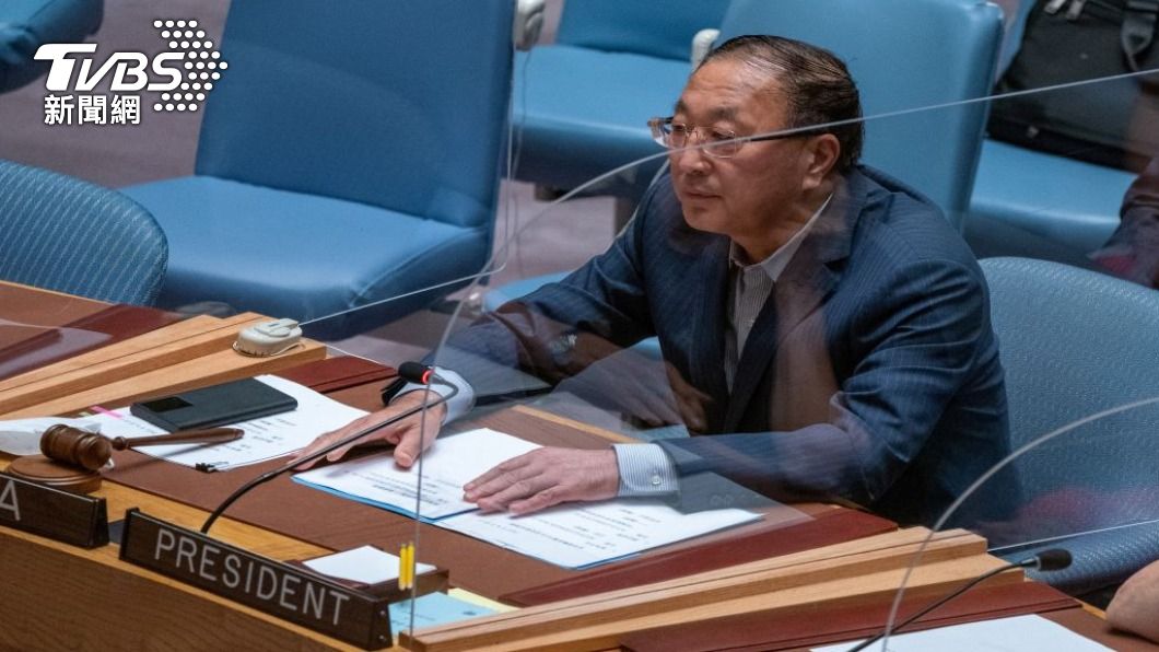 中國常駐聯合國代表張軍周三（24日）在聯合國安理會。（圖／路透社）