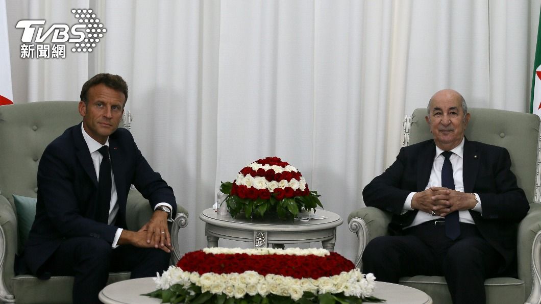 法國總統馬克洪訪問阿爾及利亞。（圖／達志影像美聯社）
