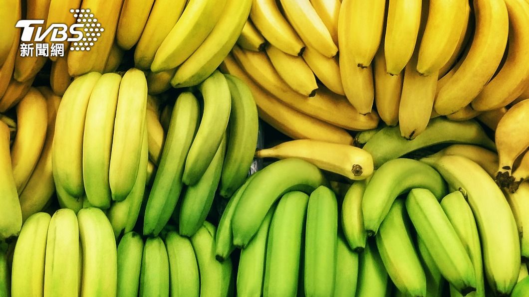 未熟透青香蕉中的抗性澱粉可預防食道癌。（示意圖／shutterstock達志影像）