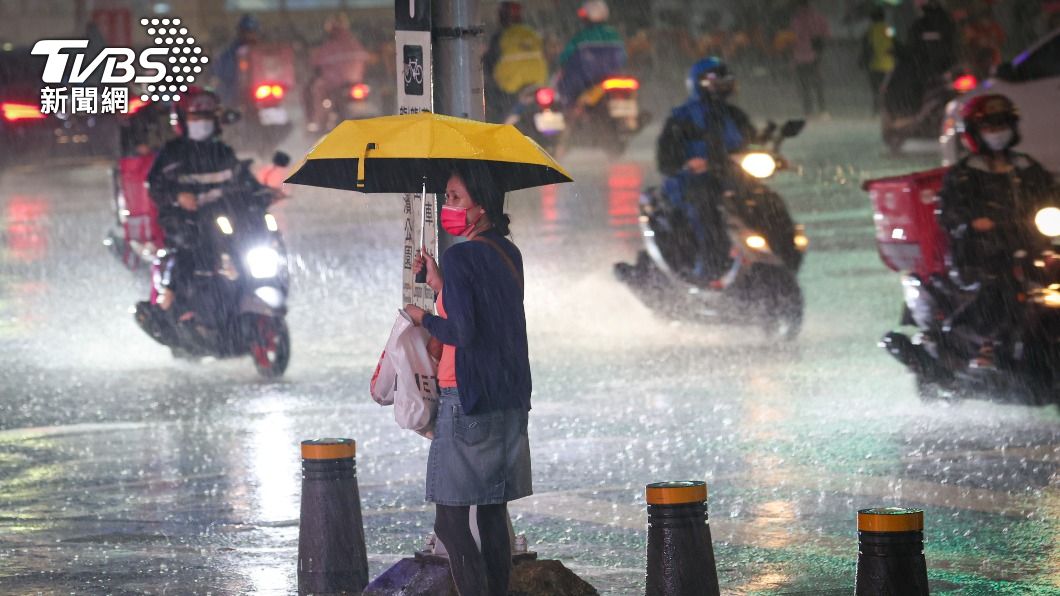 颱風軒嵐諾帶來豐沛雨量。（圖／中央社）