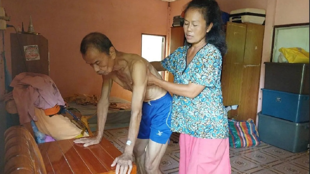 泰國一名79歲老翁年輕時非常風流常搞一夜情但年老下場慘。（圖／翻攝自泰國頭條新聞微博）