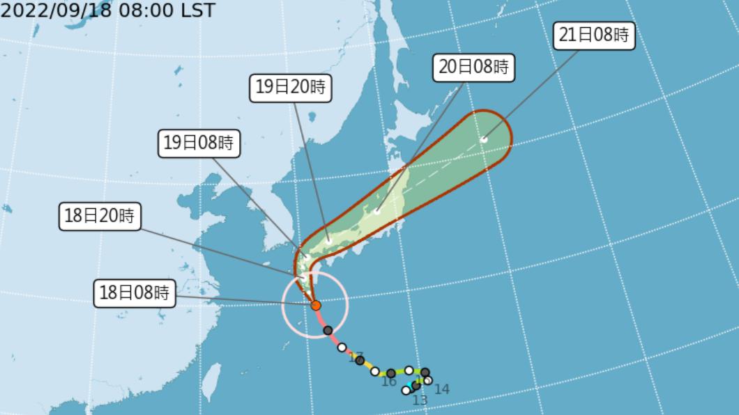 鄭明典表示南瑪都為超大型颱風。（圖／翻攝自中央氣象局官網）