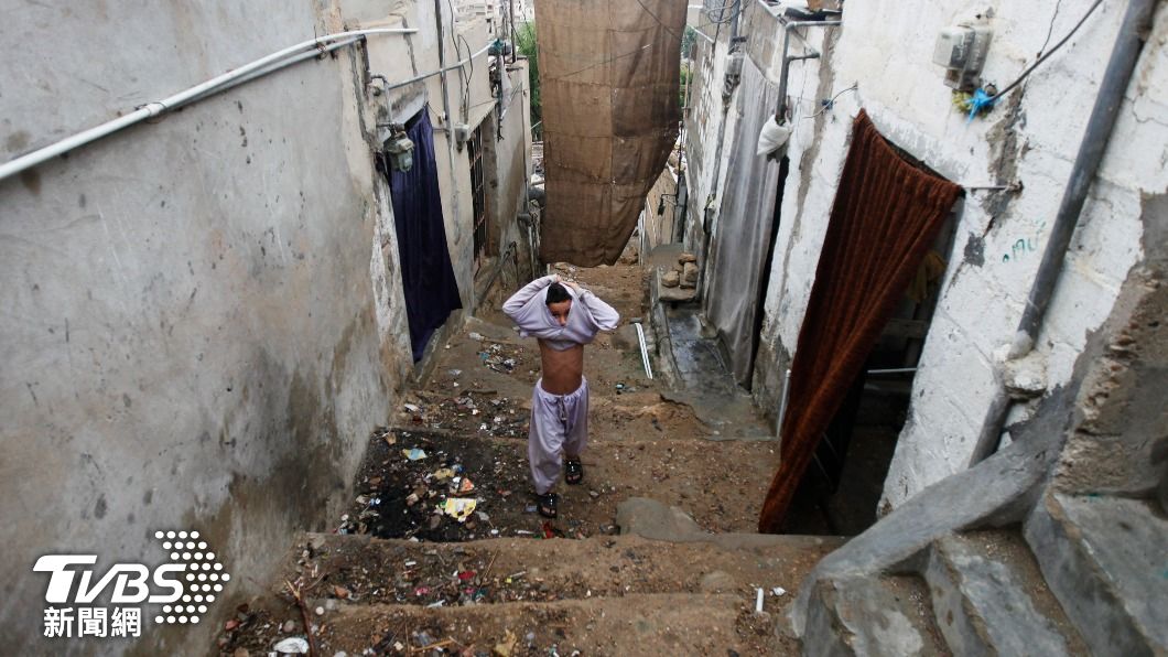 奧蘭吉鎮是巴基斯坦、也是全亞洲最大的貧民窟。（圖/達志影像路透社） 只是想嚇唬兒子？沒做功課　巴基斯坦男童被父親潑油燒死