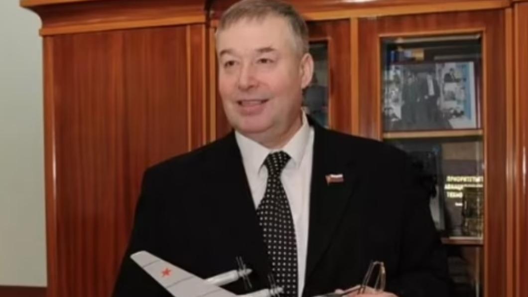 莫斯科航空學院（MAI）前院長格拉申科（Anatoly Gerashchenko），21日傳出自樓梯上失足摔落不幸身亡。（圖／翻攝自每日郵報）