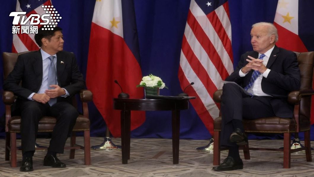 美國總統拜登9月22日出席紐約聯合國大會期間，與菲律賓總統小馬可仕會面。（圖／路透社） 小馬可仕首會拜登 南海爭議成討論焦點