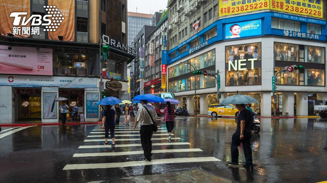 明日基隆北海岸、東半部地區及恆春半島有局部短暫陣雨。（示意圖／shutterstock達志影像）