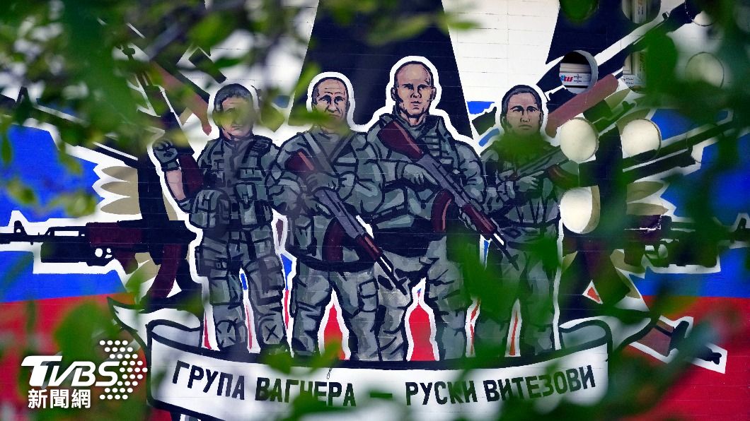 俄羅斯華格納傭兵集團在塞爾維亞投放招募廣告。（圖/達志影像美聯社）
