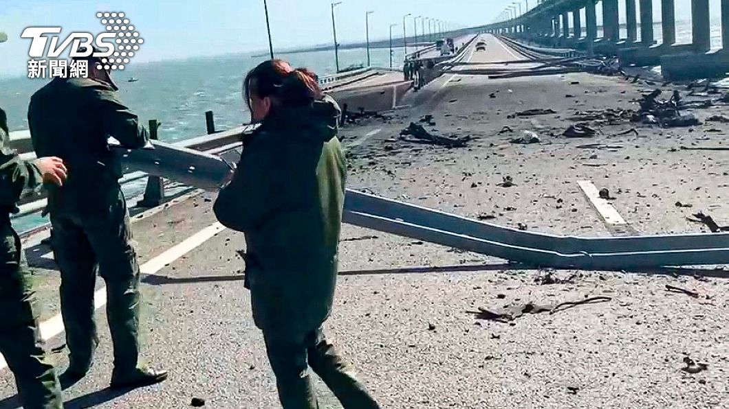 克里米亞橋發生大爆炸。（圖／達志影像美聯社）