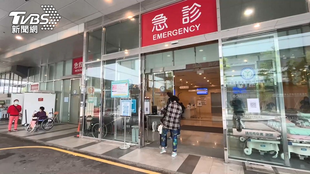 台大醫院院長吳明賢指出，急診壅塞「已是日常」。（示意圖，非當事醫院／TVBS資料畫面）