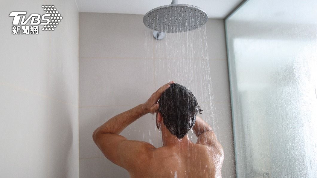原PO抱怨，男友兩三天洗一次澡。（示意圖／shutterstock達志影像）