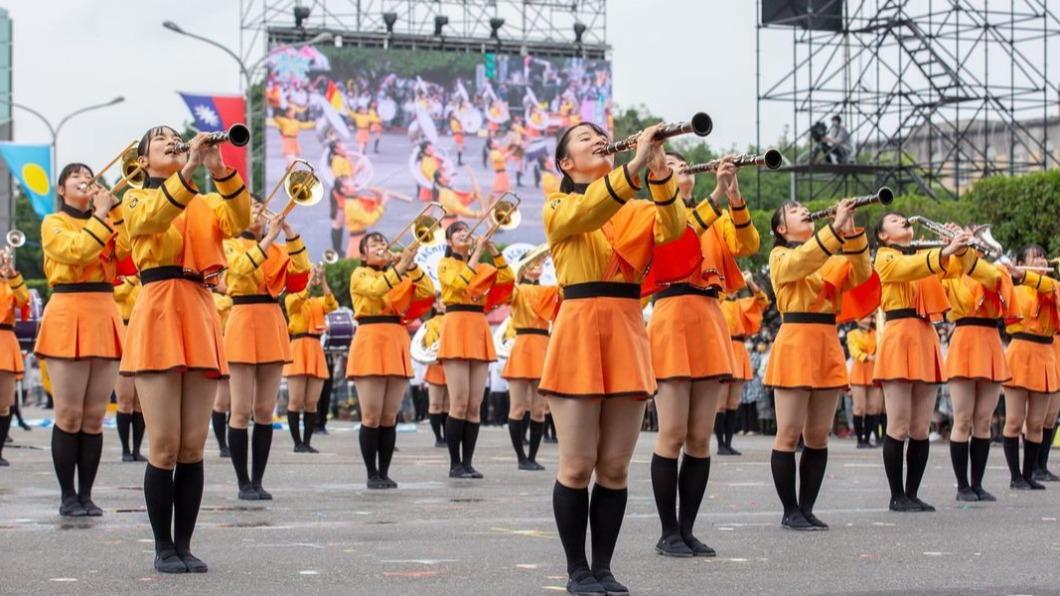 京都橘高校學生在國慶日上演出。（圖／翻攝自橘高校吹奏樂部IG）