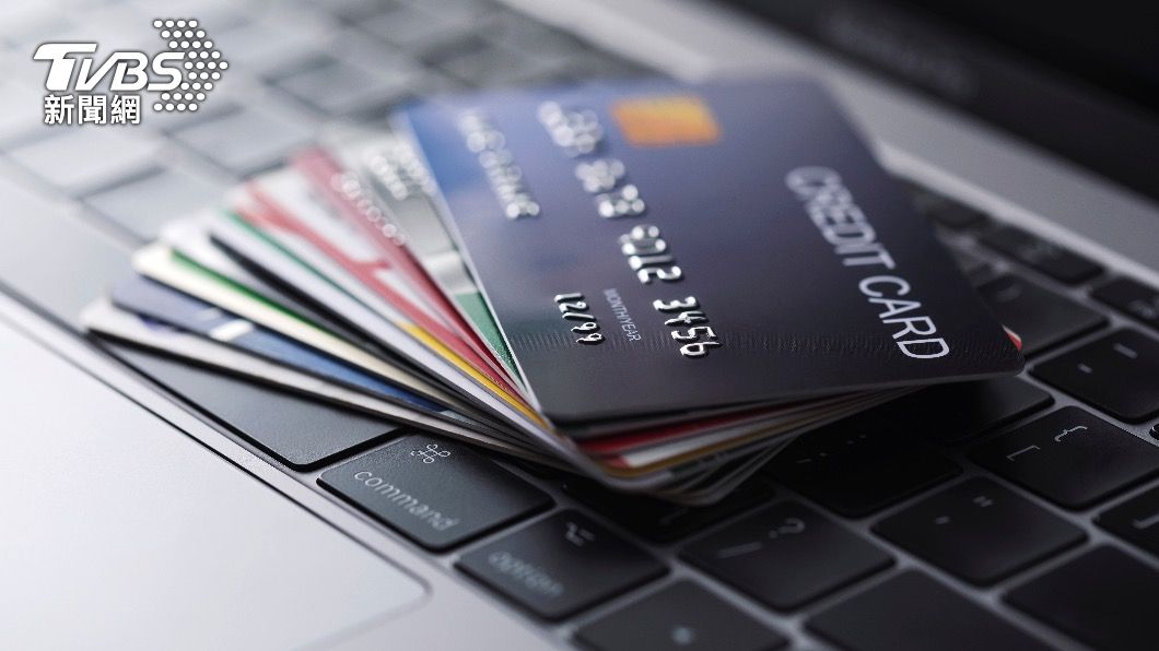 今年前8月國內信用卡非面對面交易詐欺金額年增9.08%。（示意圖／shutterstock達志影像）