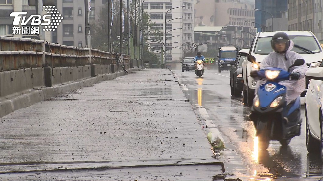 大台北、東半部有短暫雨發生機率。（示意圖／TVBS） 