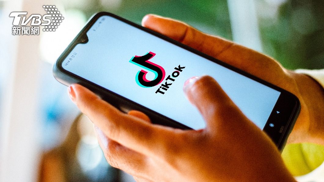 短影音社交軟體「Tiktok」在歐洲更新隱私政策，允許包括中國大陸在內的數個海外國家員工取得用戶資訊。（示意圖／shutterstock 達志影像）