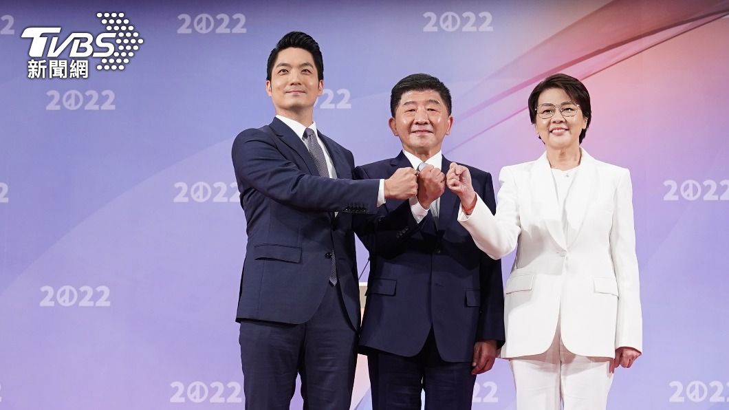 唯一一場台北市長電視辯論會今（5）日登場，三位台北市長候選人出席服裝也受注目。（圖／TVBS）