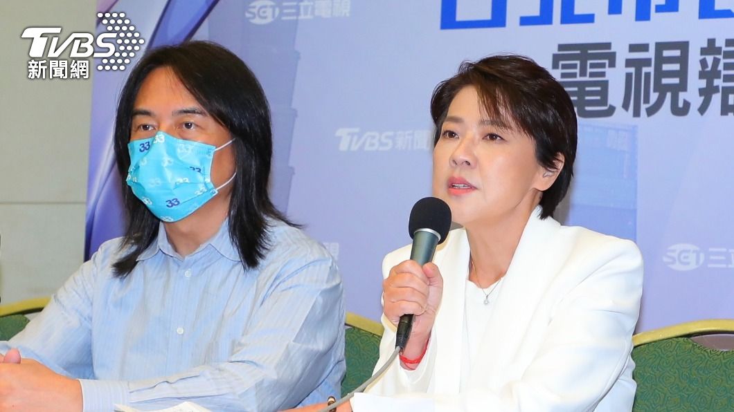 無黨籍台北市長候選人黃珊珊在辯論會結束後舉行記者會。（圖／黃城碩攝）