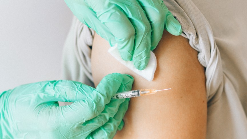 BA.5病毒仍是主流 提高疫苗覆蓋率專家籲提供多種次世代BA.4.5雙價疫苗選擇 。（圖／pexels）