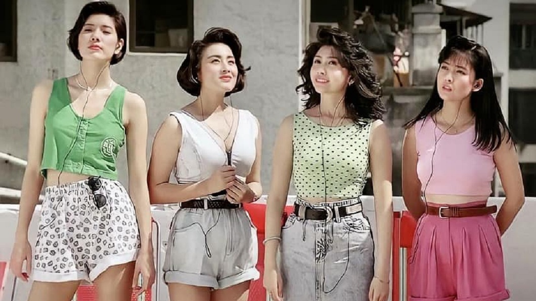 香港四位女星的昔日美照引發網友們熱烈討論。（圖／翻攝自爆廢公社公開版）