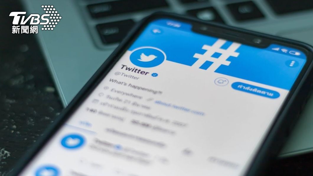 特斯拉執行長馬斯克，以440億美元完成推特收購交易僅僅兩周，現在傳出推特有可能破產的消息。（圖／shutterstock）