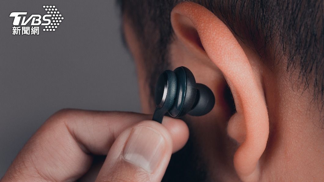 聽力受損風險青年人數增。（示意圖／shutterstock 達志影像）