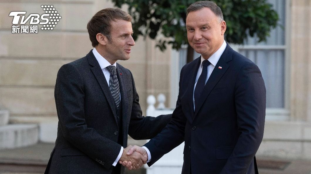 法國總統馬克洪與波蘭總統杜達。（圖／達志影像美聯社）