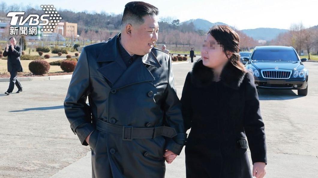 北韓領導人金正恩與女兒金朱愛。（圖／達志影像美聯社）