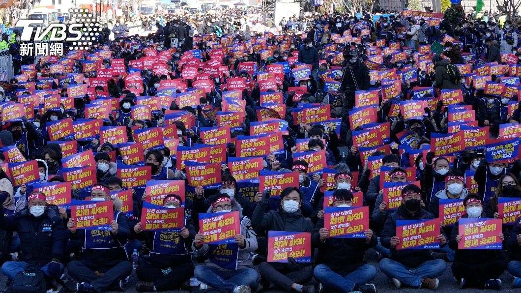 韓國貨運工會發起罷工。（圖／達志影像美聯社）