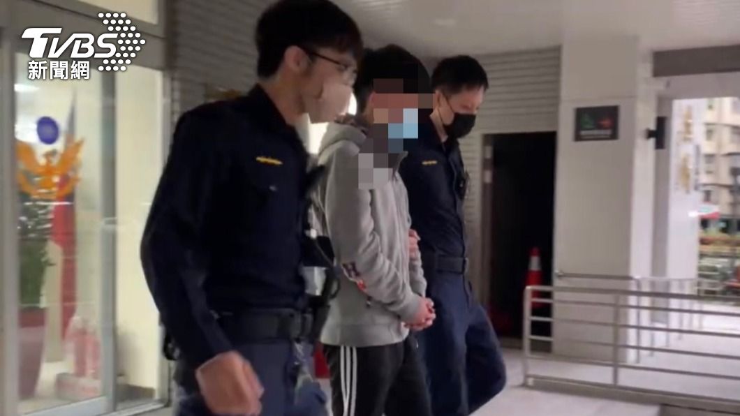 18歲少年當車手遭警方逮捕。（圖／TVBS）