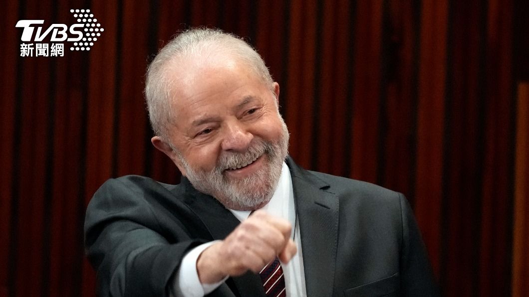 巴西總統當選人魯拉表示，會打擊不公、建立民主國家。（圖／達志影像美聯社）