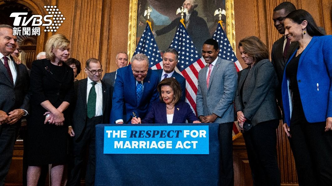 參眾兩院通過尊重婚姻法案。(圖/達志影像美聯社)
