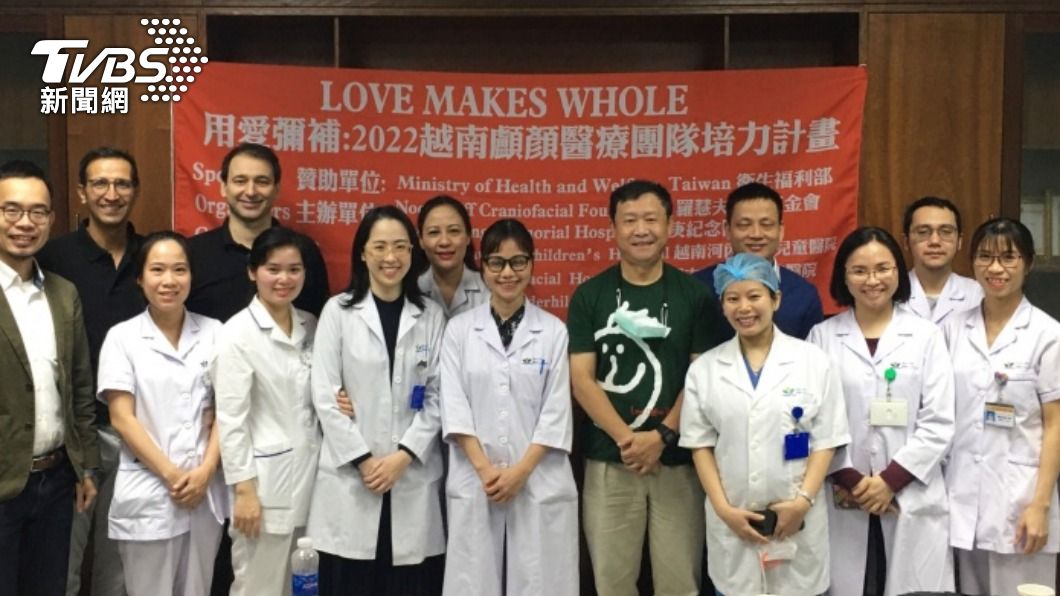 台醫療團隊赴越南舉辦醫療講座。（圖／中央社）