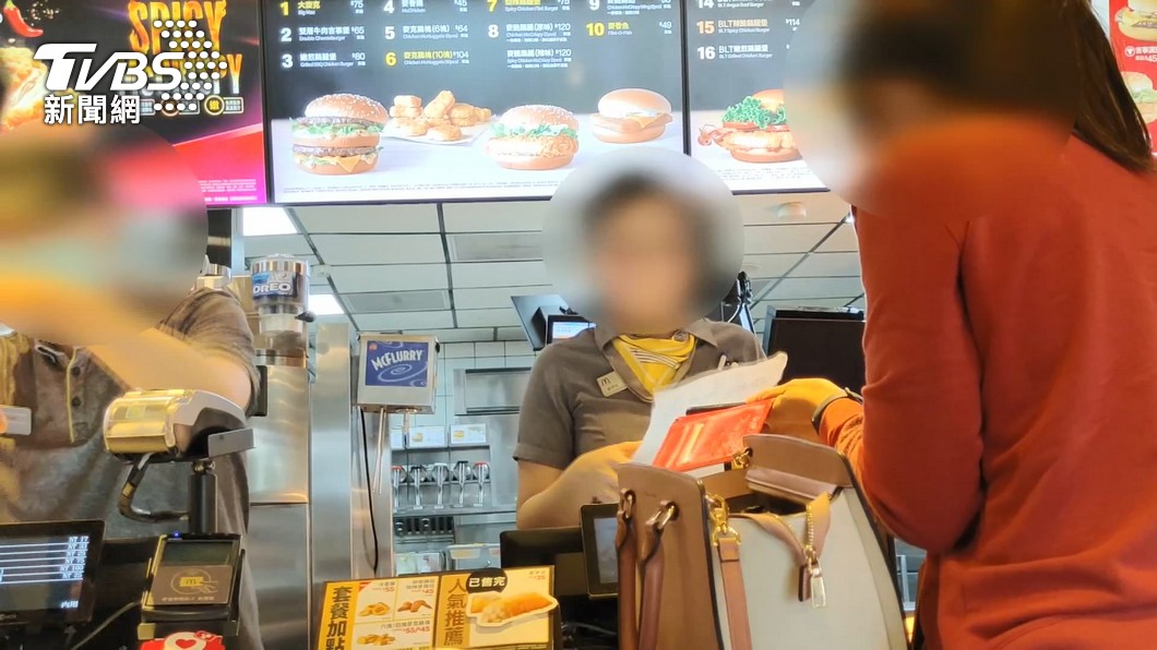 麥當勞宣布自21日起要調整套餐價格上漲10元。（圖／TVBS）