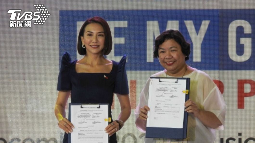 菲律賓觀光部長佛拉斯科和移工部長奧普萊宣布啟動獎勵旅遊活動。（圖／中央社）