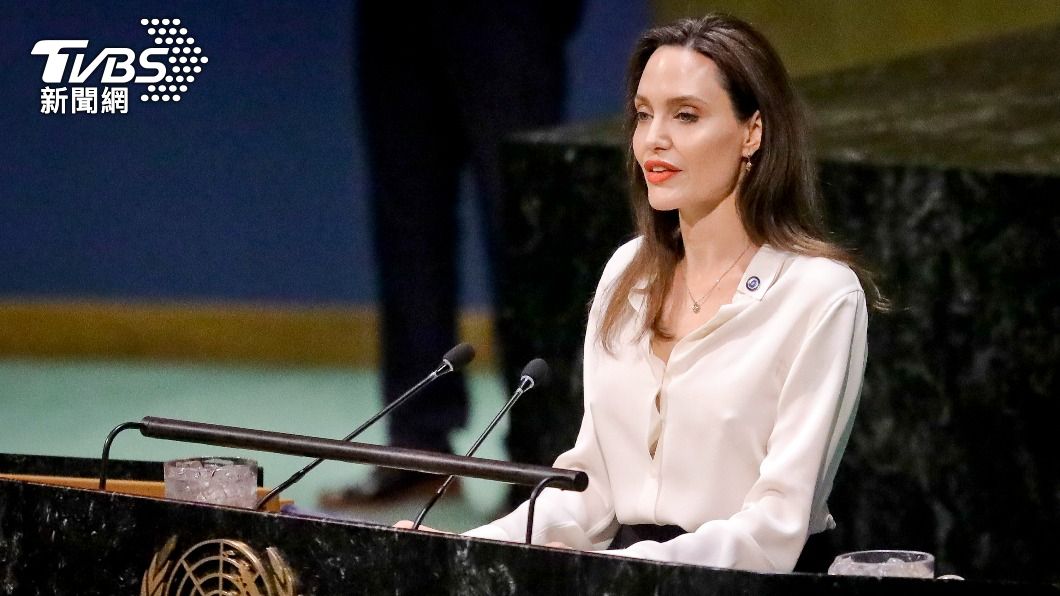 美國好萊塢女星安潔莉娜裘莉2019年於聯合國上演說。（圖／達志影像美聯社）
