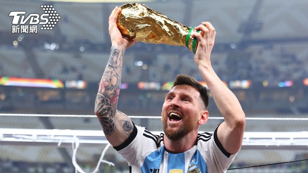 阿根廷足球巨星梅西（Lionel Messi）奪下世足冠軍後人氣更高，IG粉絲數達4億，位居所有用戶第3。（圖／達志影像美聯社）
