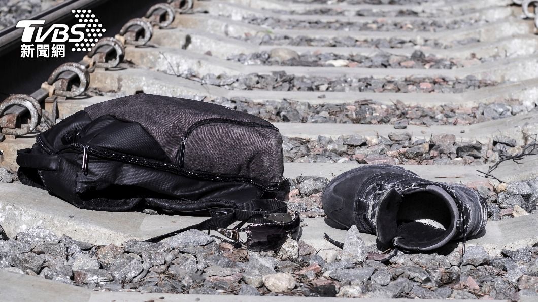 南韓一名鐵路工作人員意外被列車撞死。（示意圖／Shutterstock達志影像）