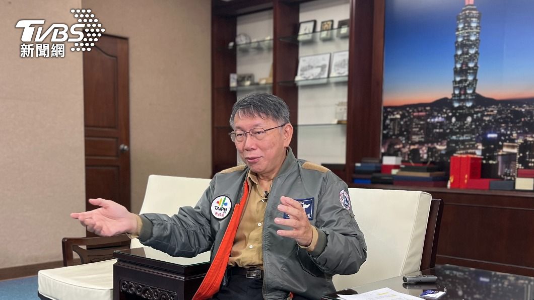 台北市長柯文哲在卸任前接受《TVBS新聞網》專訪，對於選總統的準備，柯文哲只說做自己該做的事。（圖／TVBS）