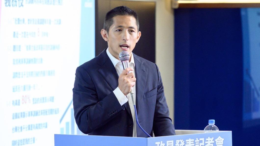 民進黨台北市立委補選候選人吳怡農稱與對手僅差1.9%。（圖／翻攝吳怡農臉書）