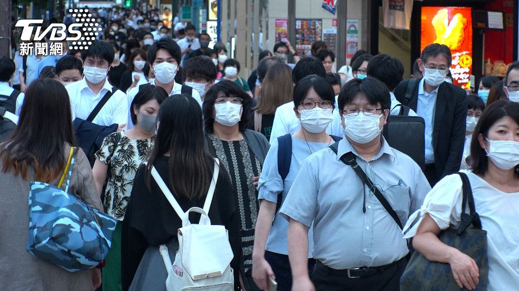 日本28日單日新增415例感染新冠肺炎死亡病例，創下疫情爆發以來的新高紀錄。（示意圖／shutterstock 達志影像）
