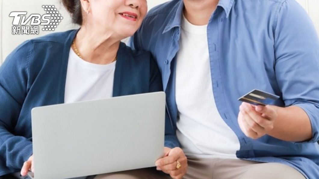 女網友抱怨遇到媽寶男。（示意圖，非當事人／shutterstock 達志影像）