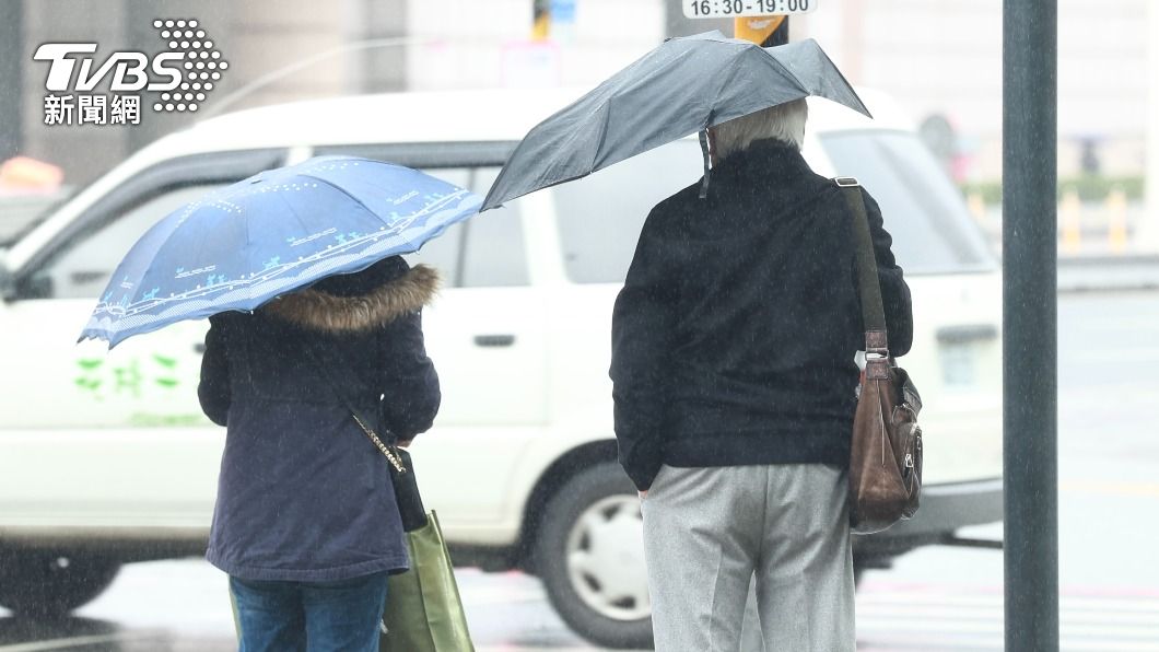 昨（21）日起東北季風及華南雲系東移影響，東北部、中部沿海明顯轉涼。（圖／TVBS資料畫面）