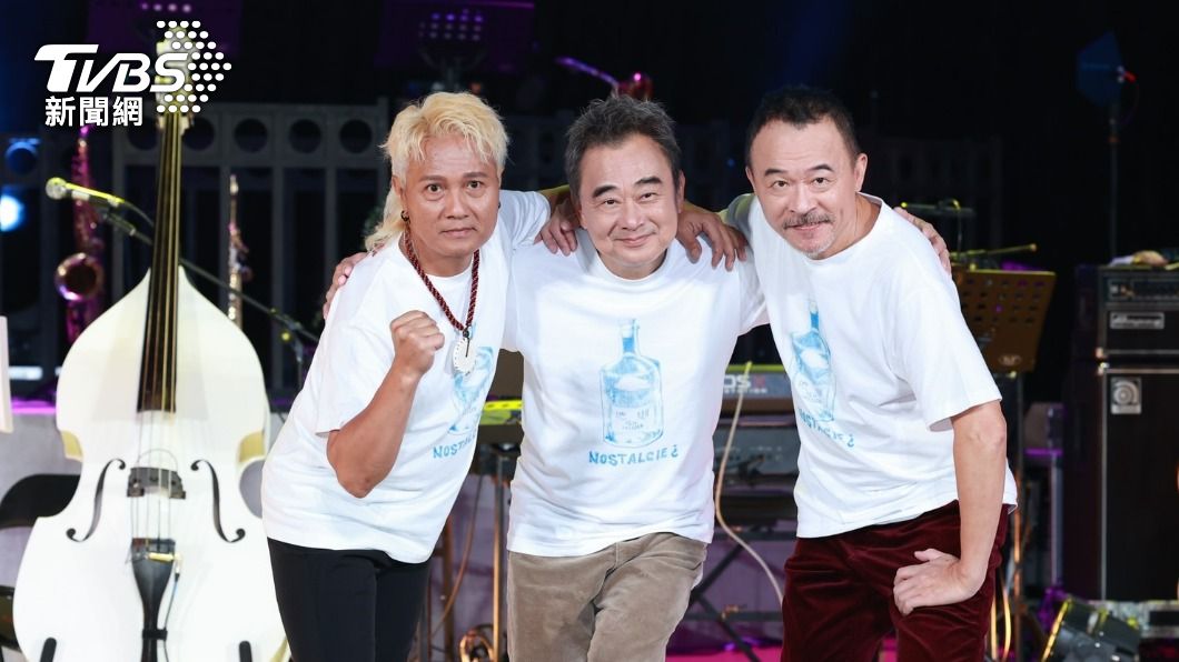 陳昇（中）今和阿Van （左）及黃連煜為跨年演唱會彩排，3位大叔唱唱跳跳活力滿點。（圖／黃城碩攝）