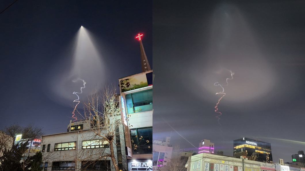 南韓夜空出現不明飛行物。（圖／翻攝自推特） 南韓全國目擊不明飛行物！網驚「UFO」？　國防部急回應