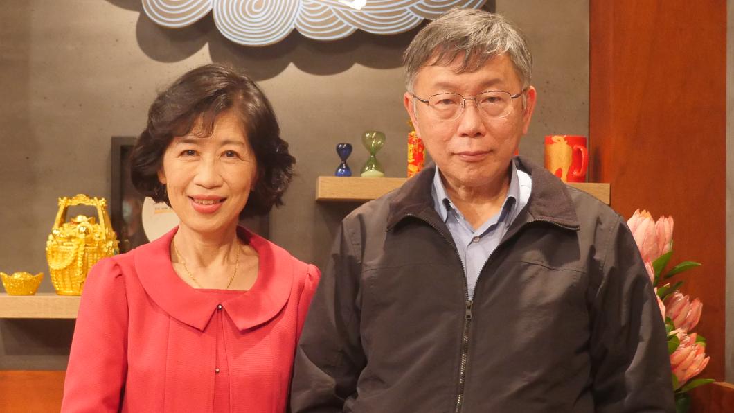 柯文哲（右）與妻子醫師陳佩琪二度接受專訪。（圖／MOMOTV提供）