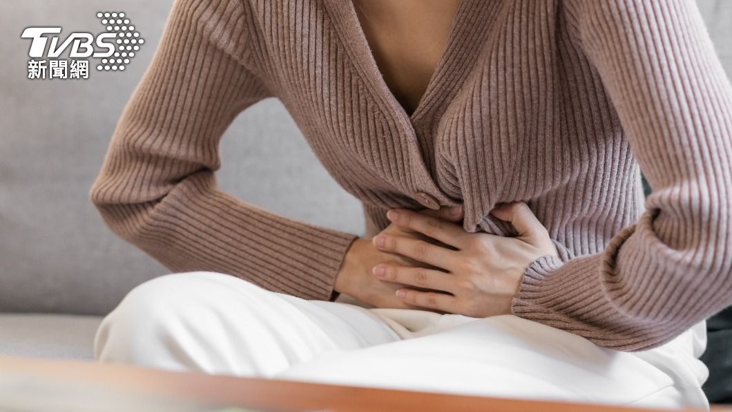 撕裂性的胃痛未必是胃部的病變，有可能是主動脈剝離造成。（示意圖／Shutterstock達志影像）