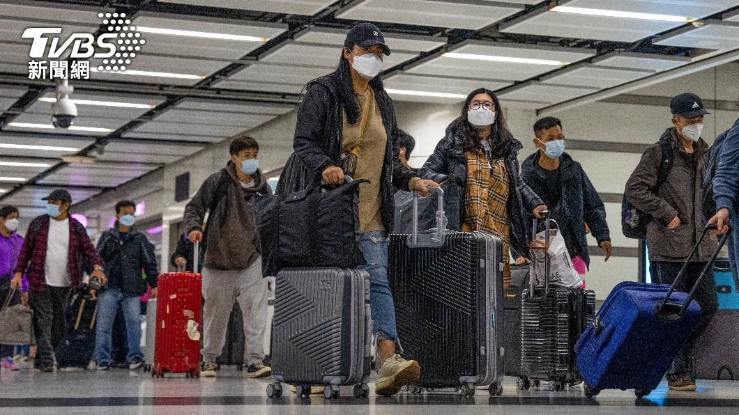 中國大陸8日起重開國門，機票訂單比去年同期暴增628%，創下2020年3月以來的新高。（圖／達志影像美聯社）
