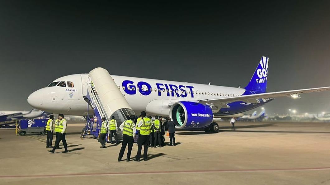 印度捷行航空9日出現嚴重失誤，竟丟包50名乘客、讓客機提前飛離機場。（圖／翻攝自捷行航空臉書粉專）
